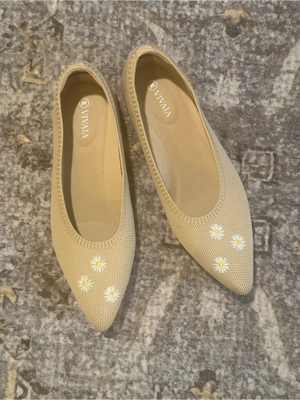 🌼 NEW VIVAIA Aria Women's Beige Daisy Pointed Toe Floral Knit Ballet Flat 41/9.5